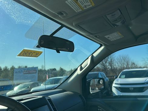 Certified 2019 Nissan Frontier SV image 23