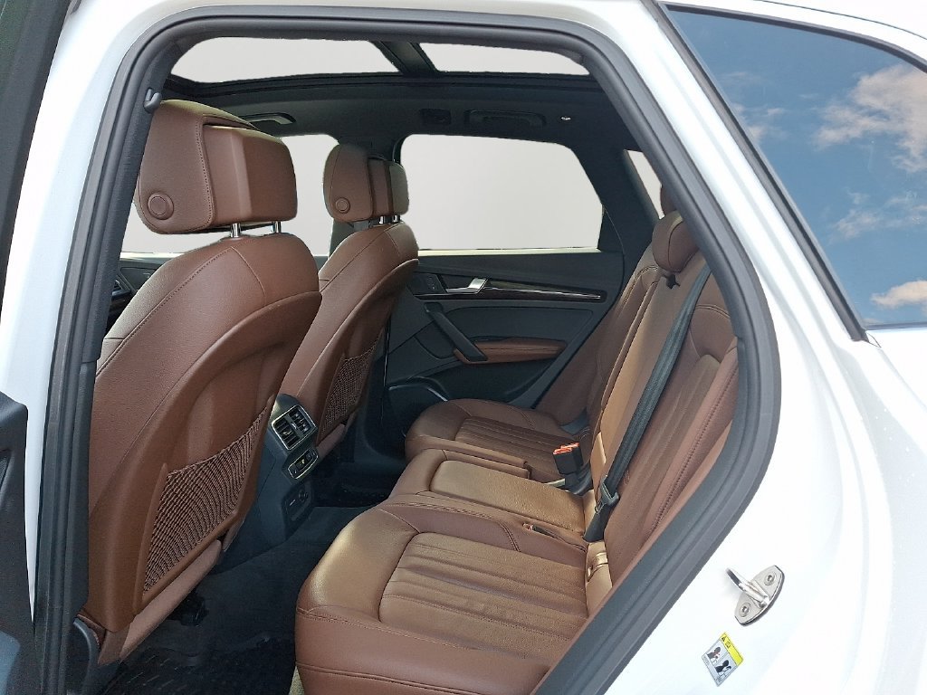 Used 2019 Audi Q5 2.0T Premium Plus w/ Premium Plus Package AWD/4WD image 8