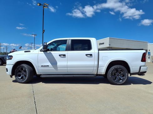 Used 2025 RAM 1500 Big Horn AWD/4WD image 40