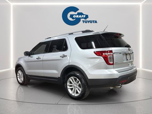 Used 2014 Ford Explorer XLT image 4