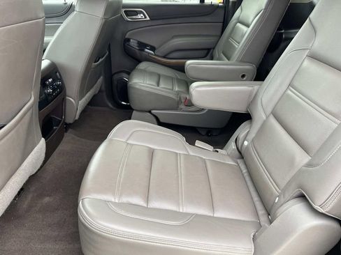 Used 2020 GMC Yukon XL Denali w/ Denali Premium Package image 20