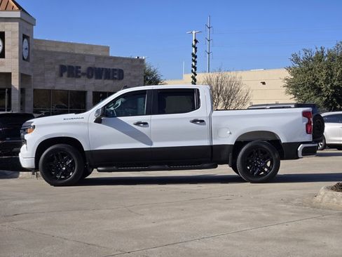 Used 2022 Chevrolet Silverado 1500 Custom image 4