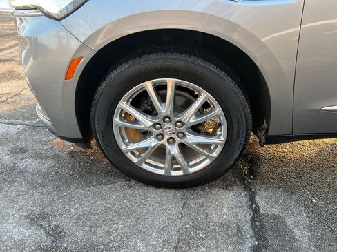 Used 2024 Buick Enclave Essence w/ Experience Buick Package image 28