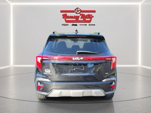 Used 2024 Kia Seltos SX AWD/4WD image 4