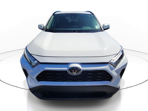 Used 2024 Toyota RAV4 XLE w/ Convenience Package FWD image 2