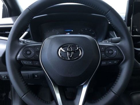 Certified 2025 Toyota Corolla SE image 17