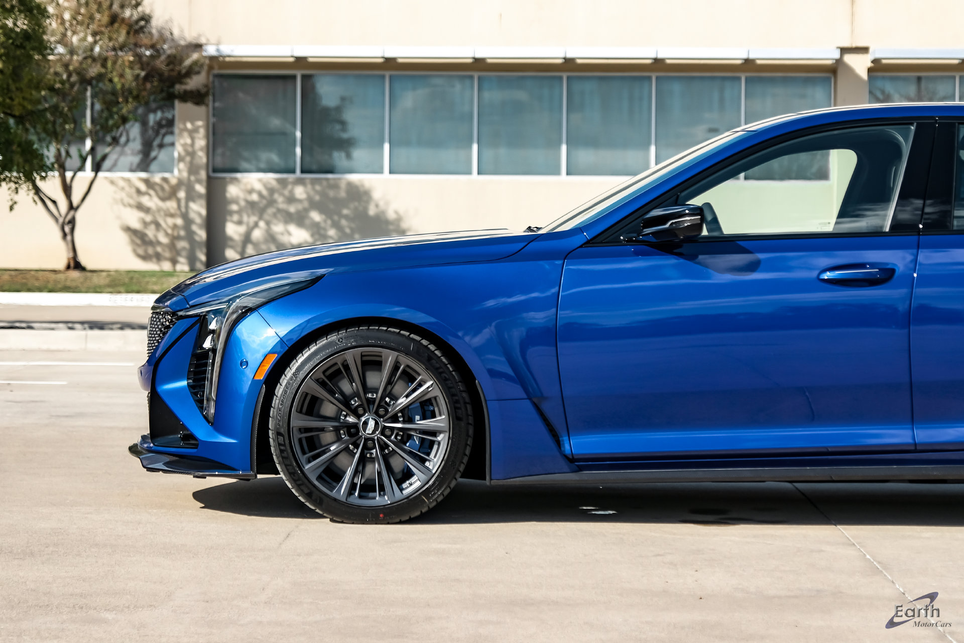 Used 2026 Cadillac CT5 V Blackwing w/ Deep Ocean Appearance Package RWD image 10