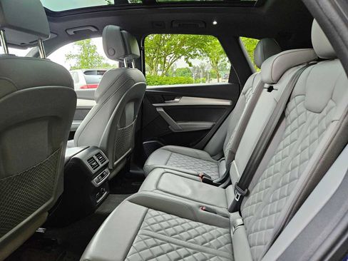 Used 2021 Audi SQ5 Premium Plus w/ Premium Plus Package image 20