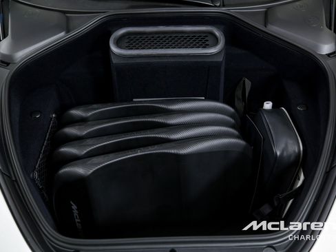 Used 2024 McLaren 750S image 16