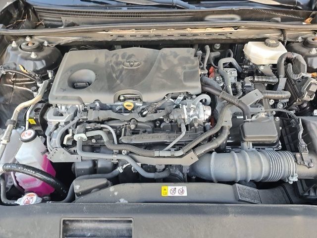 Used 2025 Toyota Camry LE FWD image 14