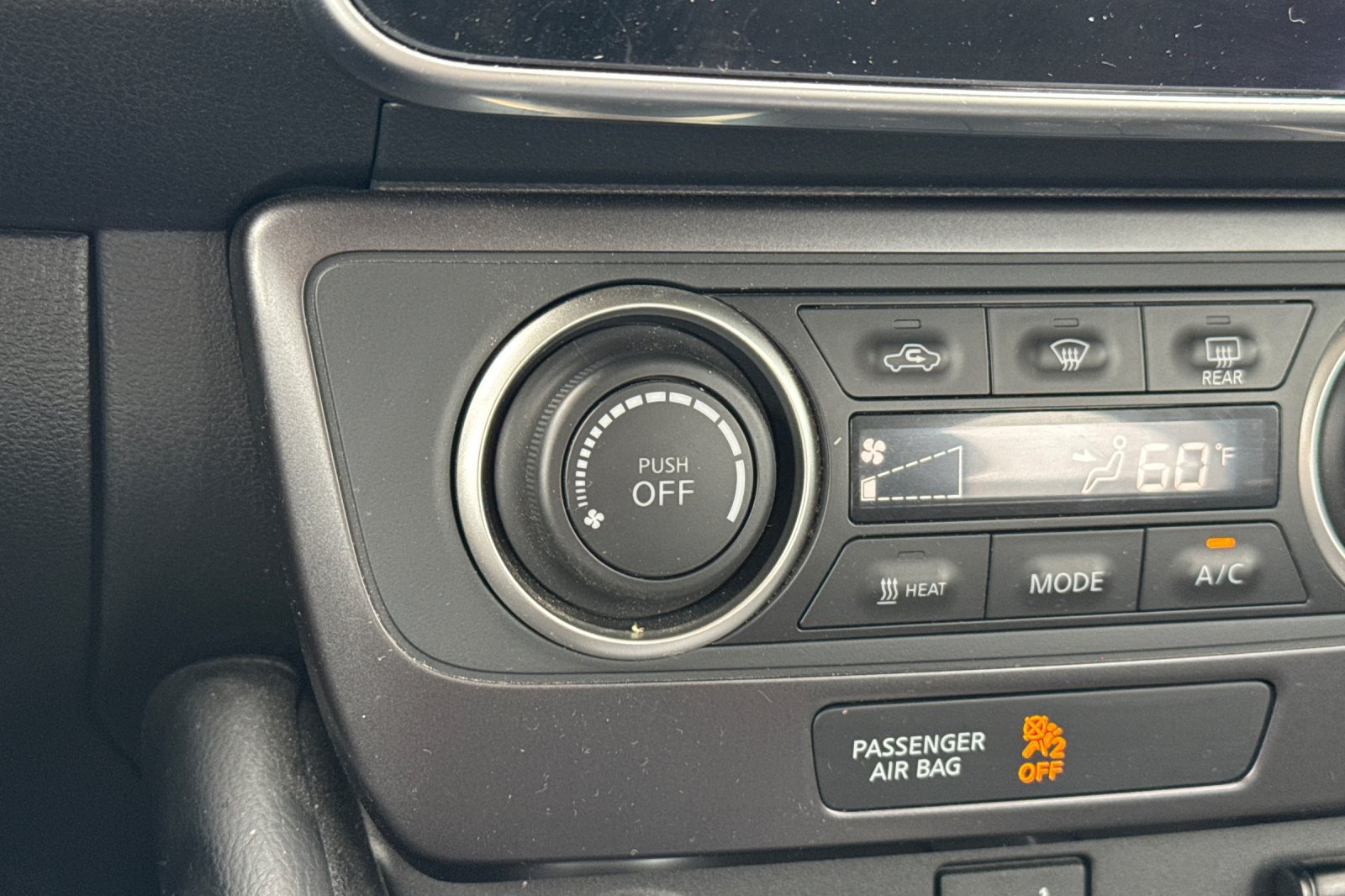 Used 2025 Nissan Leaf S FWD image 29