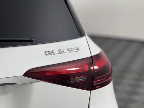 New 2025 Mercedes-Benz GLE 53 AMG 4MATIC image 12