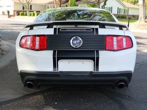 Used 2012 Ford Mustang GT Premium w/ Electronics Pkg image 30