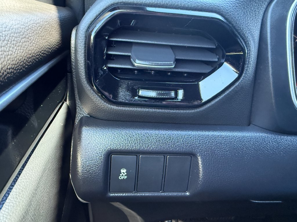 Certified 2025 Honda Pilot Sport image 31