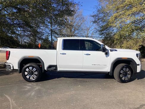 Used 2025 GMC Sierra 2500 Denali w/ Denali Reserve Package image 2