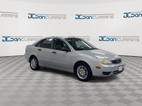 Used 2007 Ford Focus S image 2