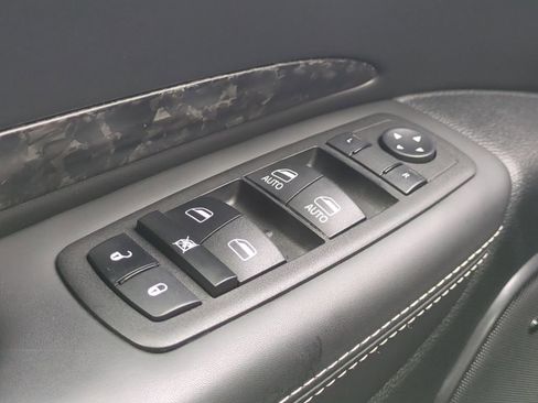 Used 2023 Dodge Durango SRT AWD/4WD image 28