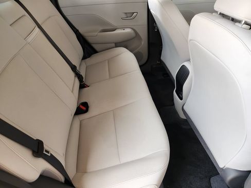 Used 2024 Hyundai Kona SE FWD image 32