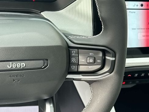 New 2026 Jeep Cherokee Limited AWD/4WD image 18