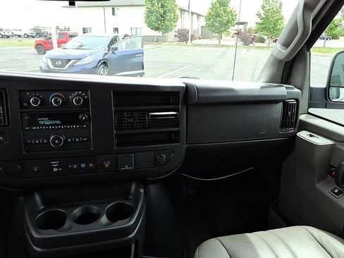 Used 2023 Chevrolet Express 2500 LS RWD image 21