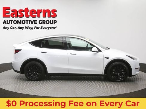 Used 2021 Tesla Model Y Long Range AWD/4WD image 40