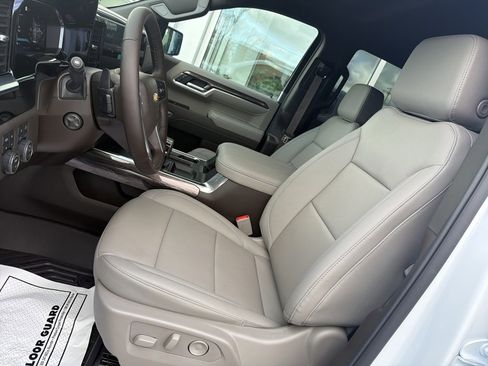 New 2026 Chevrolet Silverado 1500 LTZ w/ Z71 Off-Road Package image 13