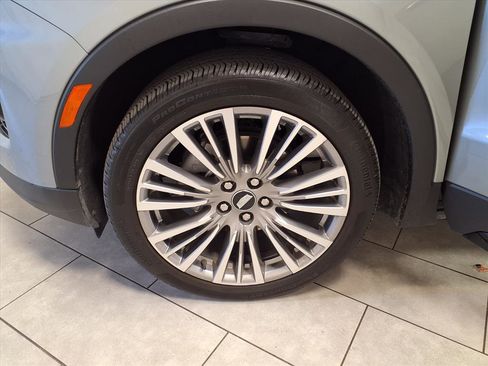 Used 2024 Cadillac XT4 Premium Luxury w/ Active Safety Package image 27