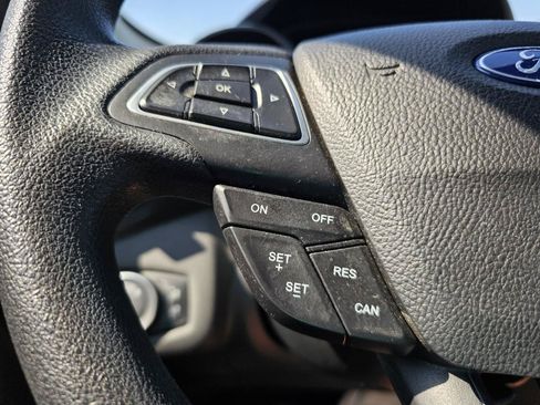 Used 2018 Ford Escape SE FWD image 10