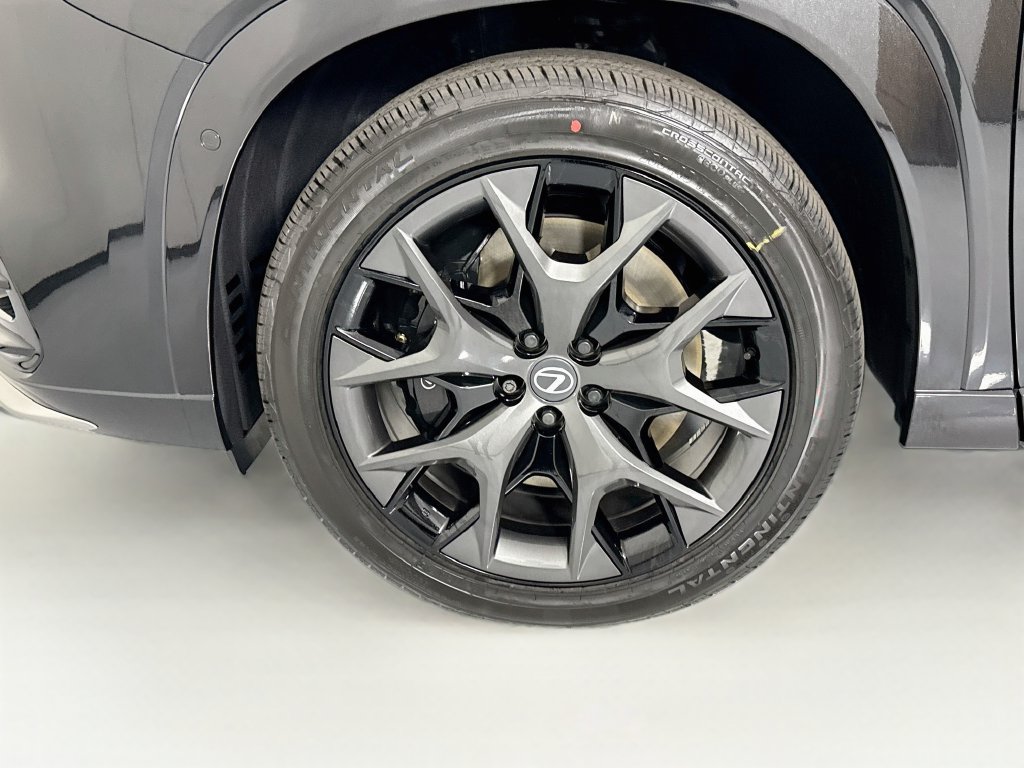 New 2026 Lexus TX 500h AWD image 31