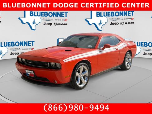 Used 2013 Dodge Challenger R/T RWD image 1