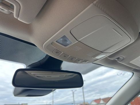 Used 2023 Ford Edge SEL image 23