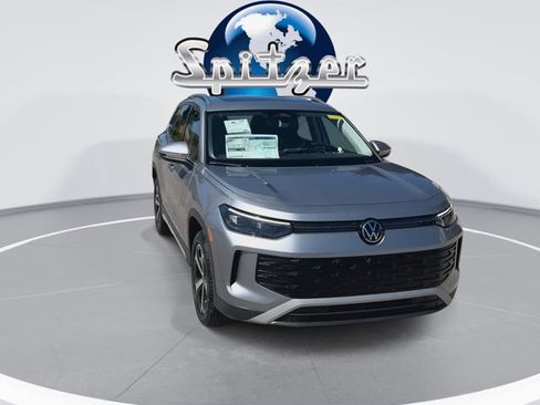 New 2026 Volkswagen Tiguan SE AWD/4WD image 2