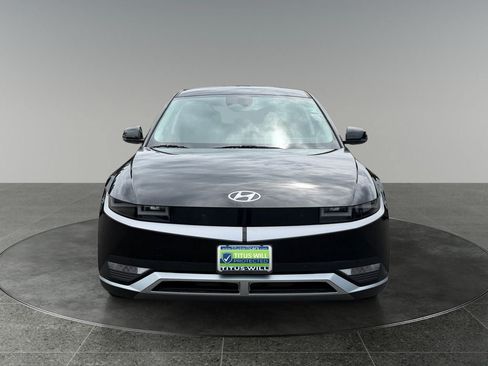 Used 2024 Hyundai Ioniq 5 SEL AWD/4WD image 2