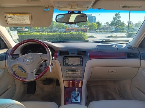 Used 2004 Lexus ES 330 image 16