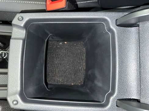 Used 2023 Volkswagen Tiguan SE R-Line image 31