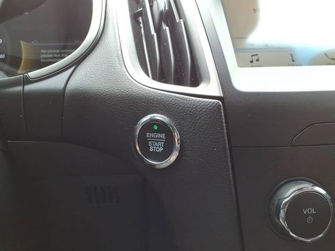 Used 2019 Ford Edge SEL w/ Equipment Group 201A FWD image 22
