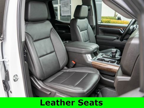 Used 2025 GMC Sierra 1500 Elevation w/ Elevation Premium Package image 9