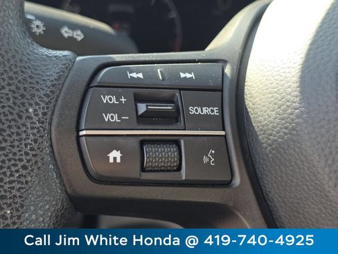 Certified 2023 Honda HR-V LX image 29