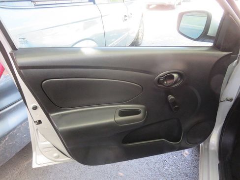 Used 2019 Nissan Versa S Plus FWD image 25