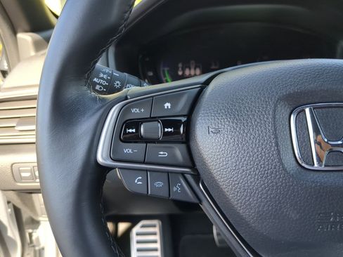 Used 2022 Honda Accord Sport image 26