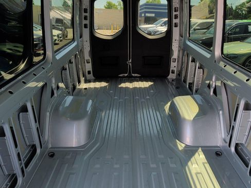 Used 2022 Mercedes-Benz Sprinter 3500 image 33