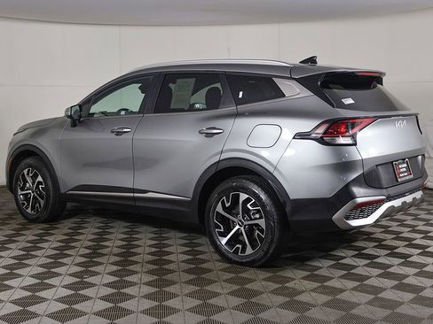 Used 2024 Kia Sportage EX image 9