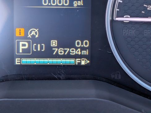 Used 2023 Subaru Forester Premium AWD/4WD image 25