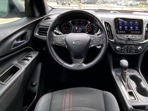 Used 2022 Chevrolet Equinox RS w/ Infotainment Package FWD image 6