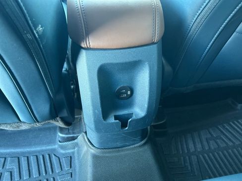 Used 2022 Ford Maverick Lariat image 26