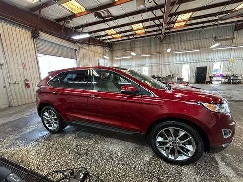 Used 2015 Ford Edge Titanium w/ Equipment Group 301A FWD image 3