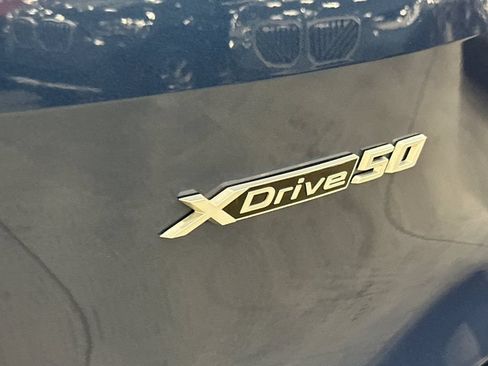 Used 2023 BMW iX xDrive50 w/ Sport Package AWD/4WD image 35