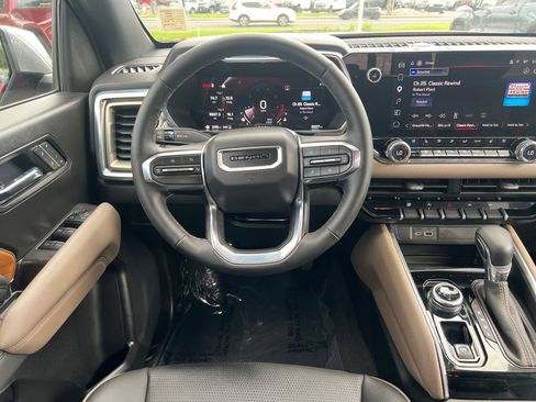 Used 2026 GMC Canyon Denali AWD/4WD image 15