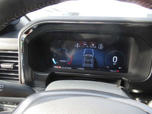 Used 2023 Ford F350 Lariat image 34