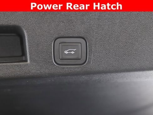 Used 2025 Chevrolet Traverse RS w/ LPO, Floor Liner Package image 32